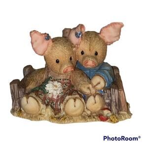 Enesco This Little Piggy Art Sculpture Home Su-eet Home Designed Mary Rhyner